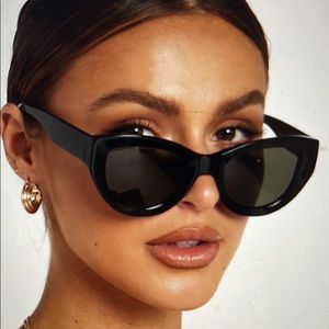 NWT Someday Somewhere Harper Sunglasses